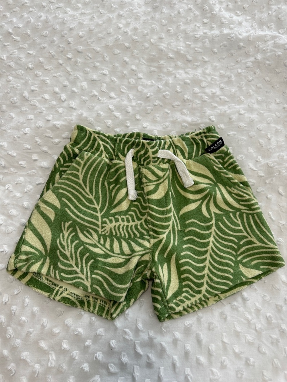 Volcom Vacation Surf Skater Boho  Cabana Beach Green/Cream Leaf Print Set Sz12M - Picture 8 of 11